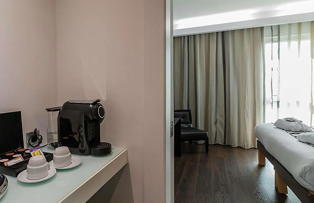 Hotel Mercure Lisboa-1