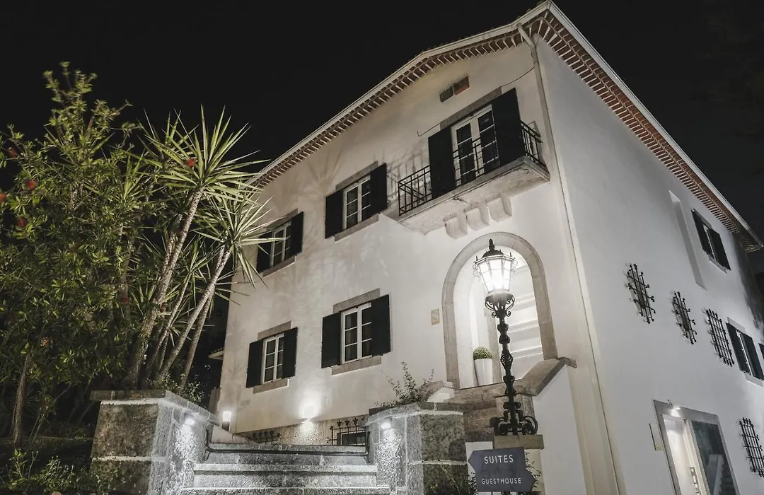 4U Lisbon Airport Suites-1