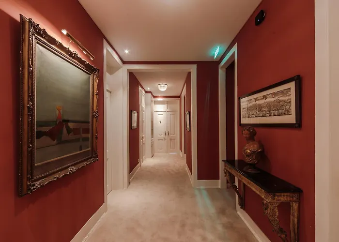 Dear Lisbon - Palace Chiado