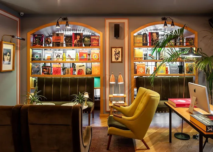 Browns Central Hotel