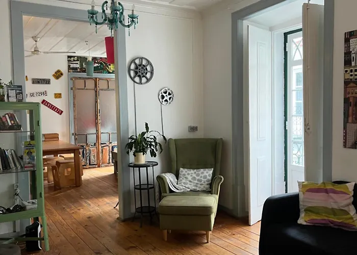 Ostello: Alface Hall Hostel & Bar