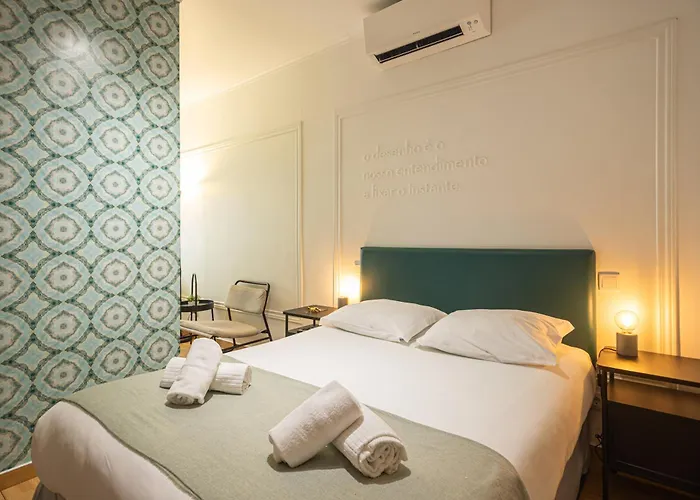 Albergo centrale: Local House Lisbon