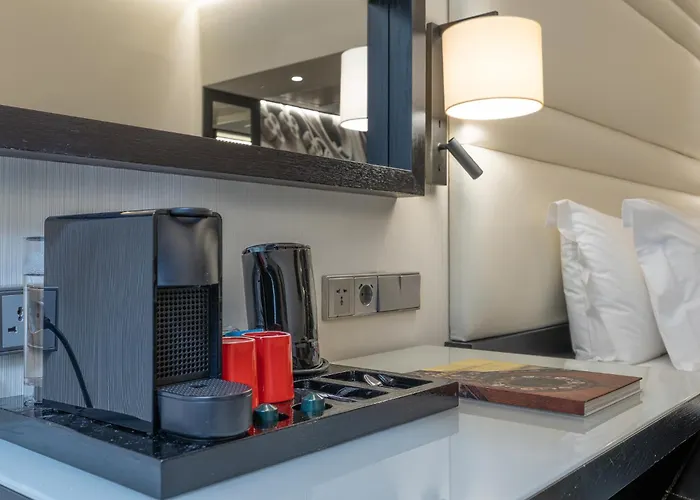 Сity center hotels Santa Justa