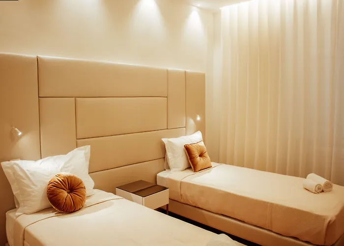 Le Premier Suites