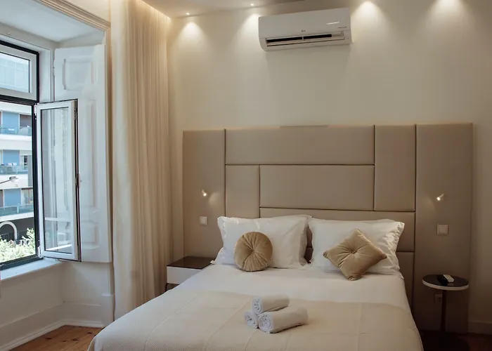 Le Premier Suites