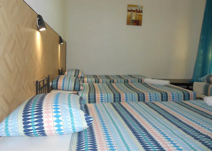 The Hostels Crescent Rooms
