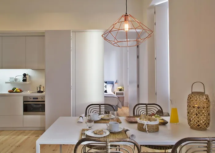 Lisbon Five Stars Apartments Combro 77